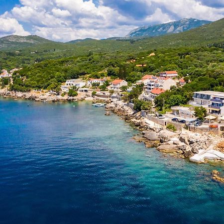 Stunning Apartment In Gruda With House Sea View Молунат Экстерьер фото